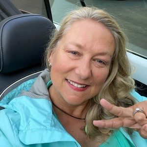 Meet your Posher, Linda